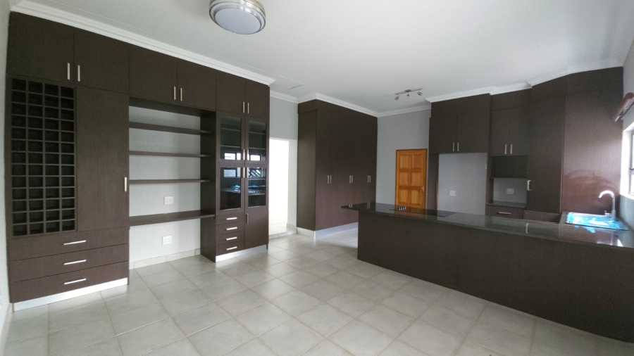 To Let 2 Bedroom Property for Rent in Melodie North West